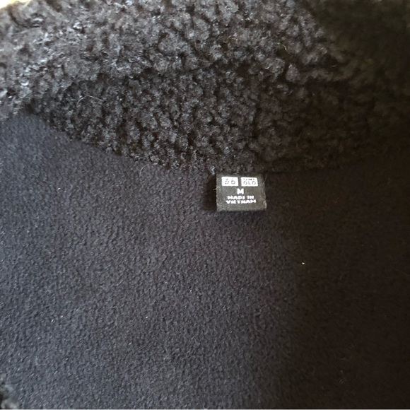 Uniqlo Teddy Sweater - NWOT - Picture 2 of 2